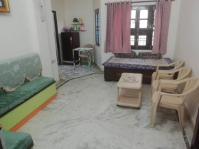 Lovely 1BHK with Gulab Bagh view